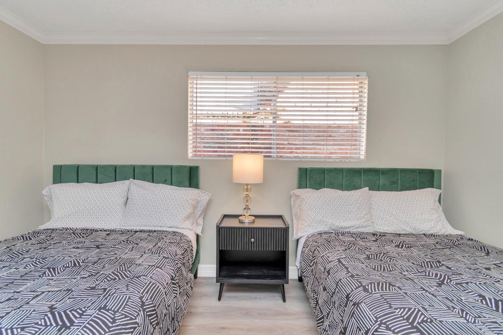 1976 Accessiblegem Jacuzzi Sleep13 Chinatown 20Mins Dt Houston Exterior foto